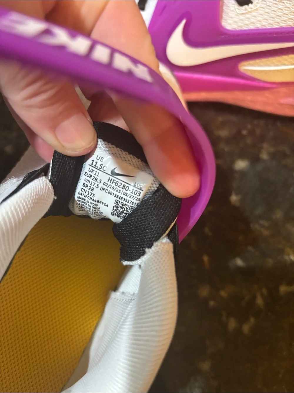 NEW Nike Team Hustle D 12 trainers! Child 11.5